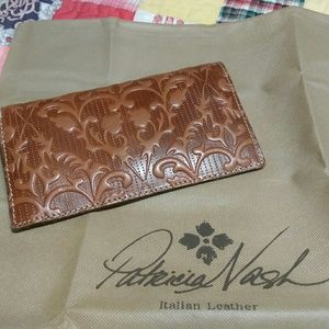 Patricia Nash wallet